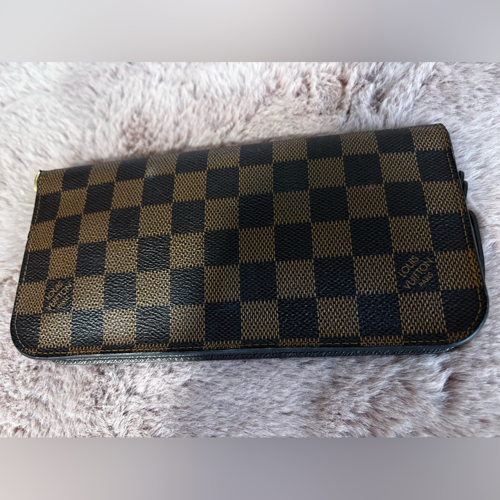 Louis Vuitton Black and Brown Checkered Wallet
